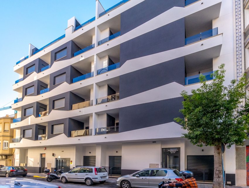 Wiederverkauf - apartment -
Torrevieja - Playa del Cura