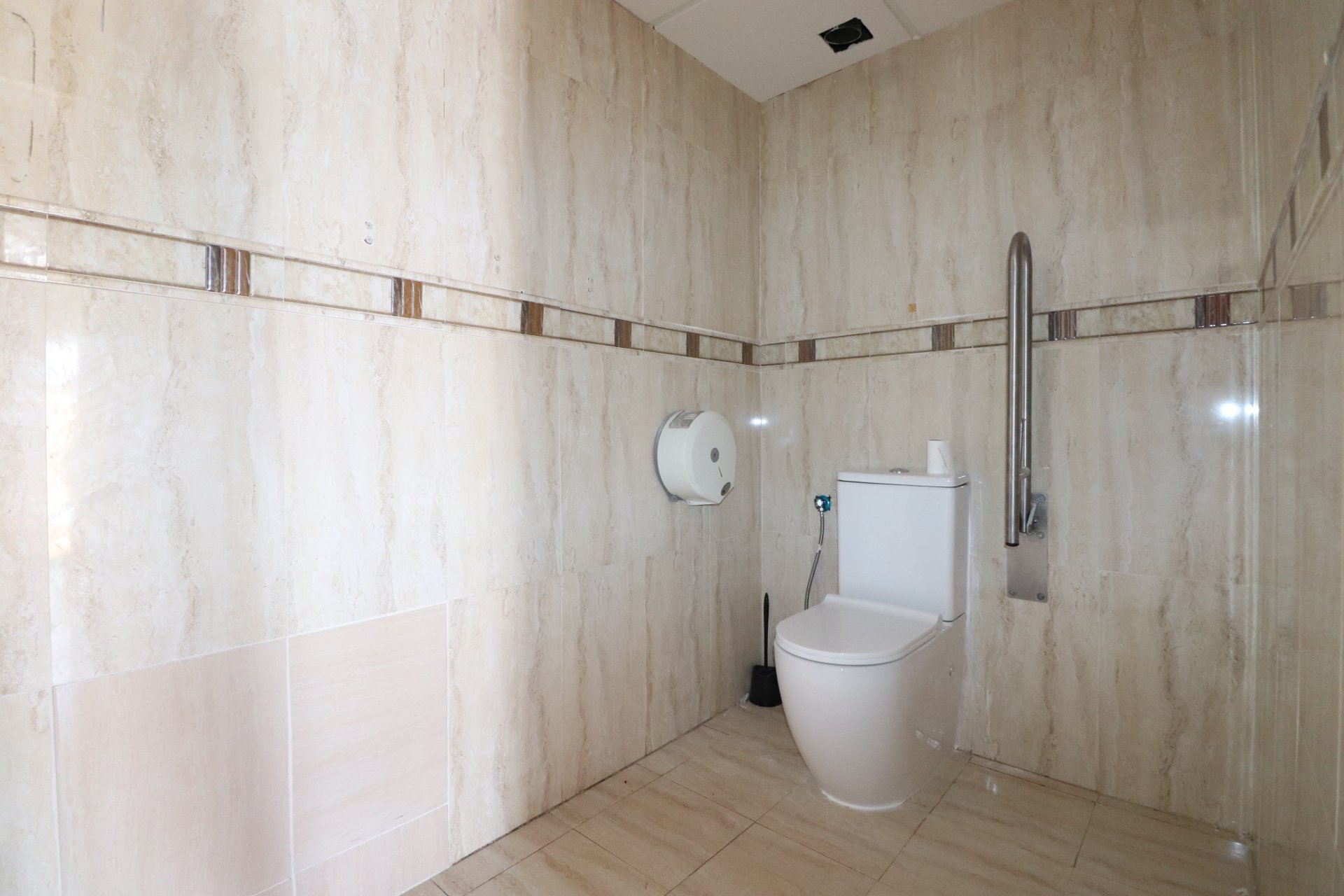 Wiederverkauf - Commercial (Freehold) -
Ciudad Quesada - La Marquesa Golf