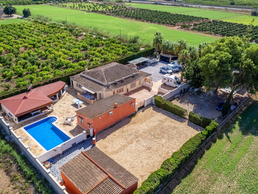 Wiederverkauf - Country House -
Almoradí - Las Heredades