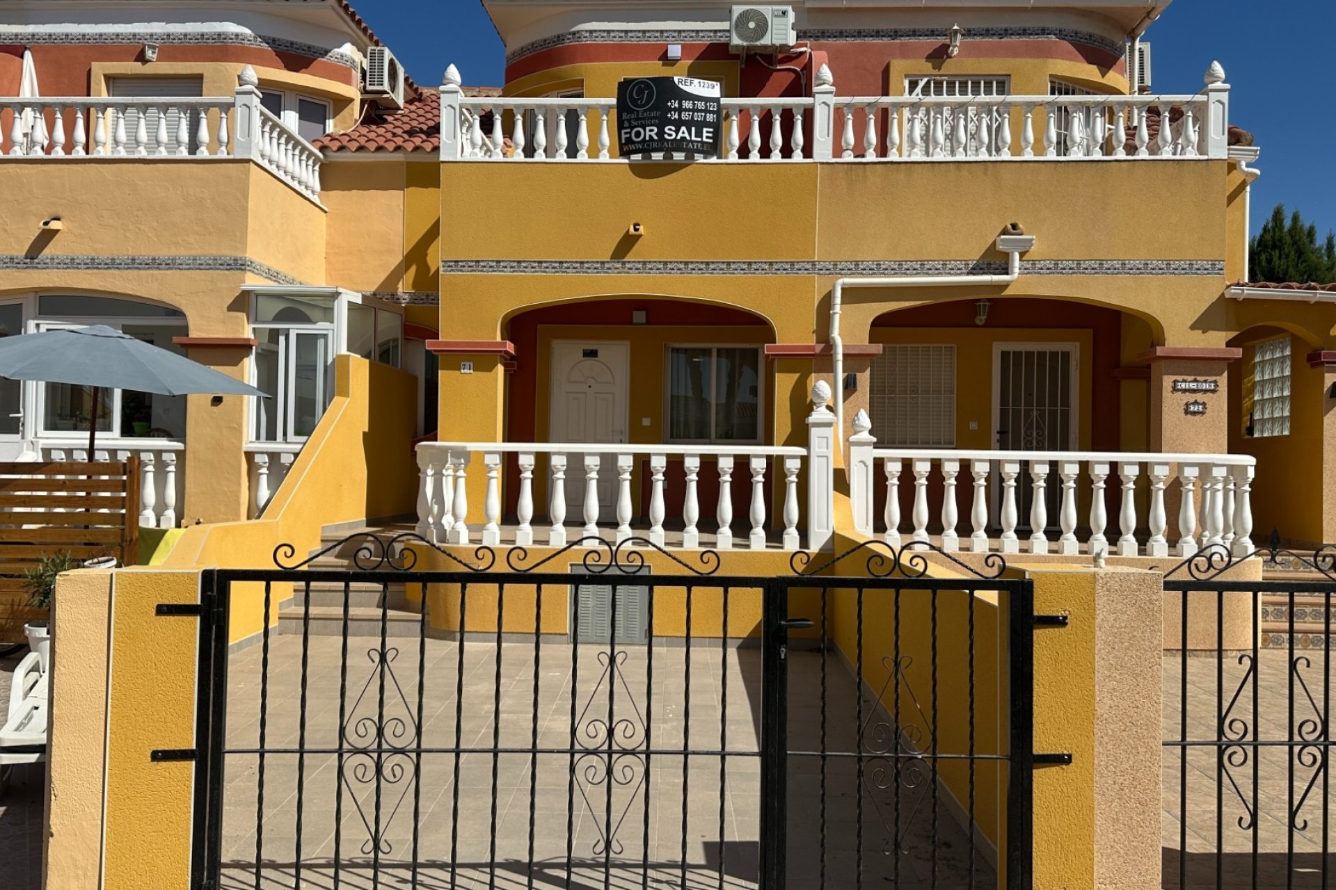 Wiederverkauf - Stadthaus -
Orihuela Costa - La Regia