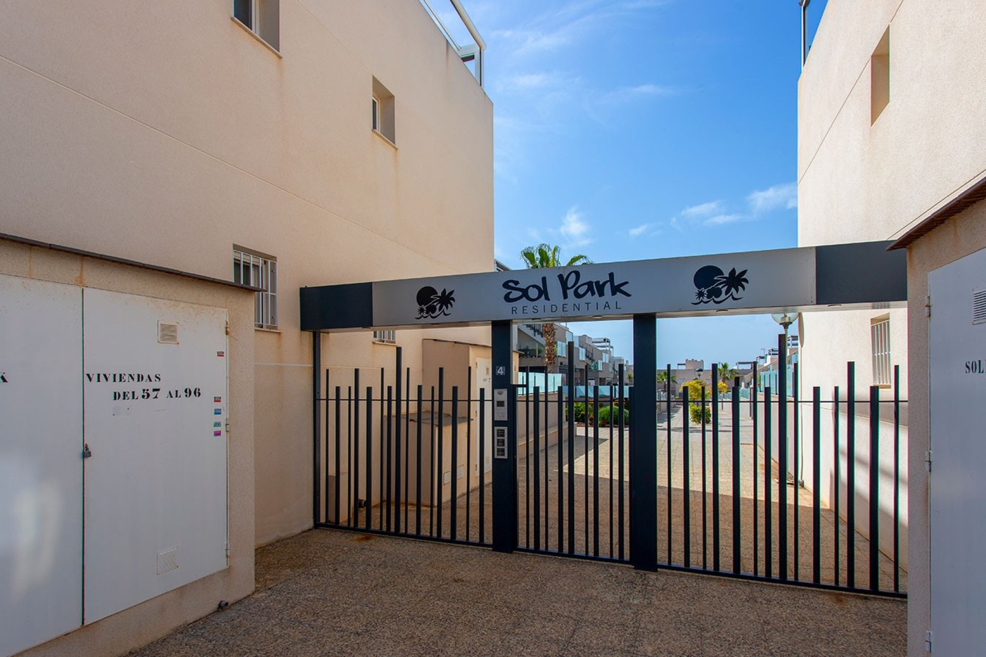 Wiederverkauf - Stadthaus -
Torrevieja - Aguas Nuevas