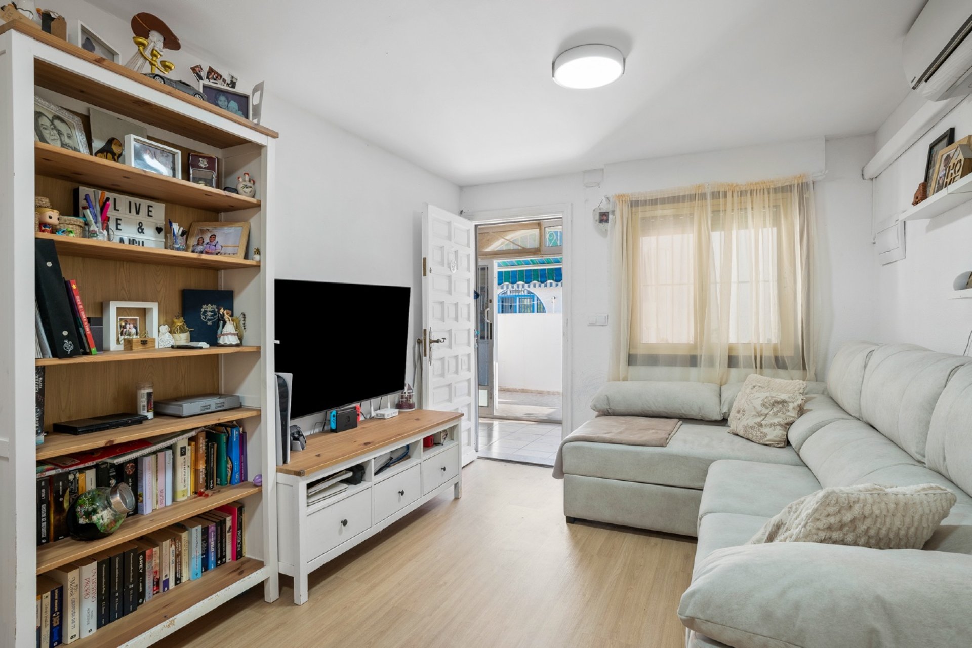 Wiederverkauf - Stadthaus -
Torrevieja - La Siesta