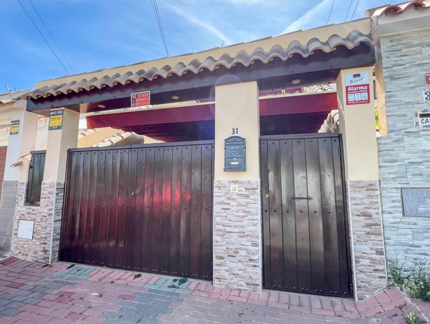 Wiederverkauf - Stadthaus -
Torrevieja - Los Balcones