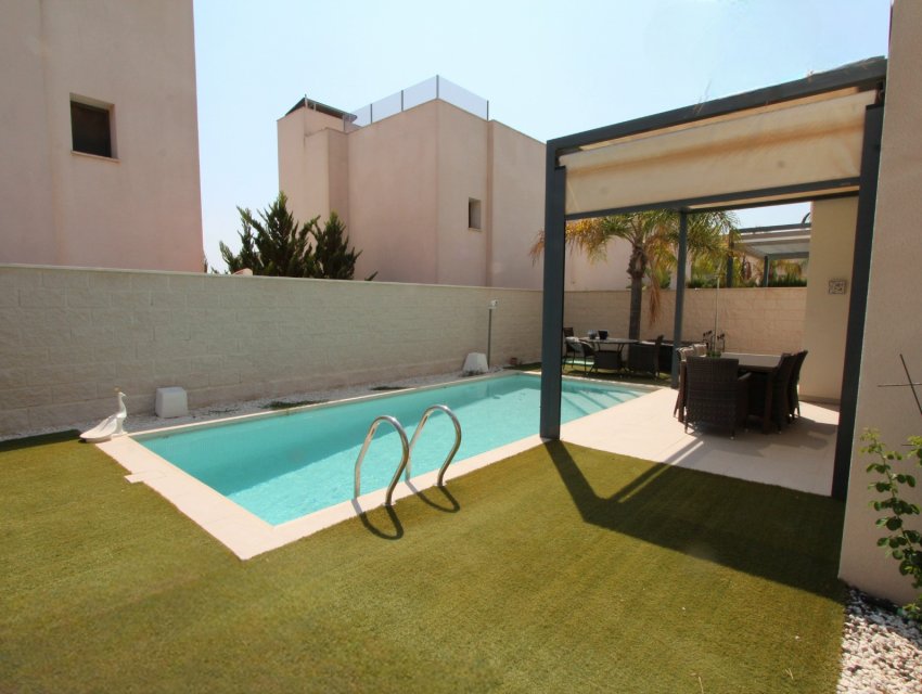 Wiederverkauf - Villa -
Ciudad Quesada - Doña Pepa