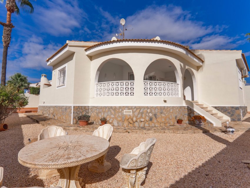 Wiederverkauf - Villa -
Ciudad Quesada - La Fiesta