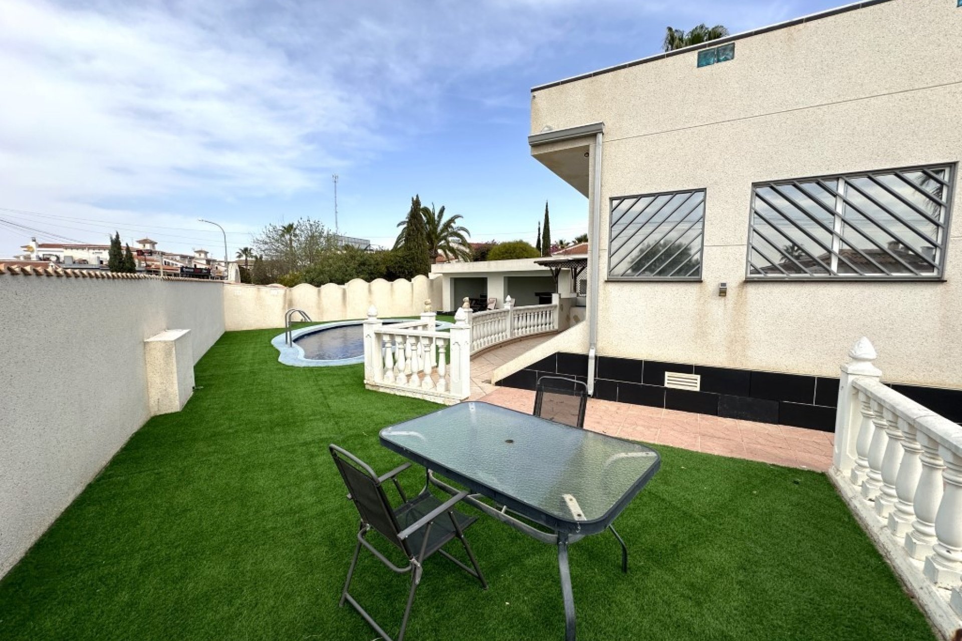 Wiederverkauf - Villa -
Ciudad Quesada