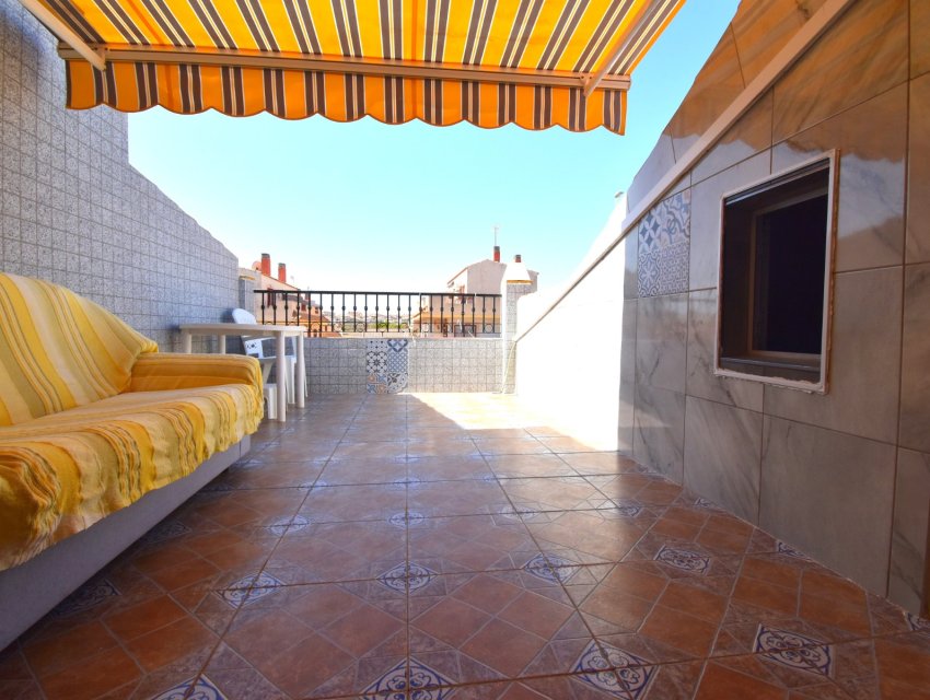 Wiederverkauf - Villa -
Orihuela Costa - La Zenia