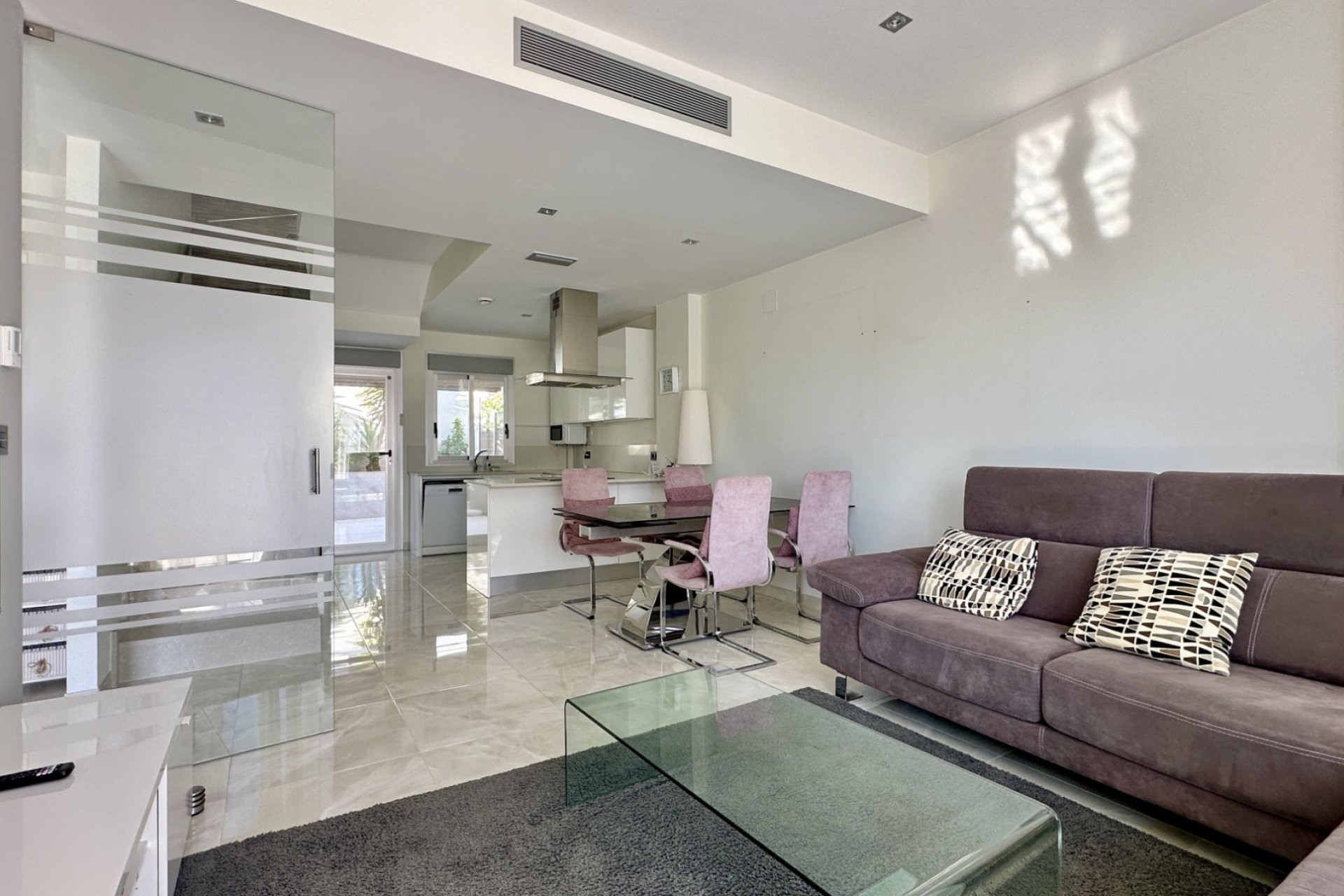 Wiederverkauf - Villa -
Orihuela Costa - Lomas De Cabo Roig