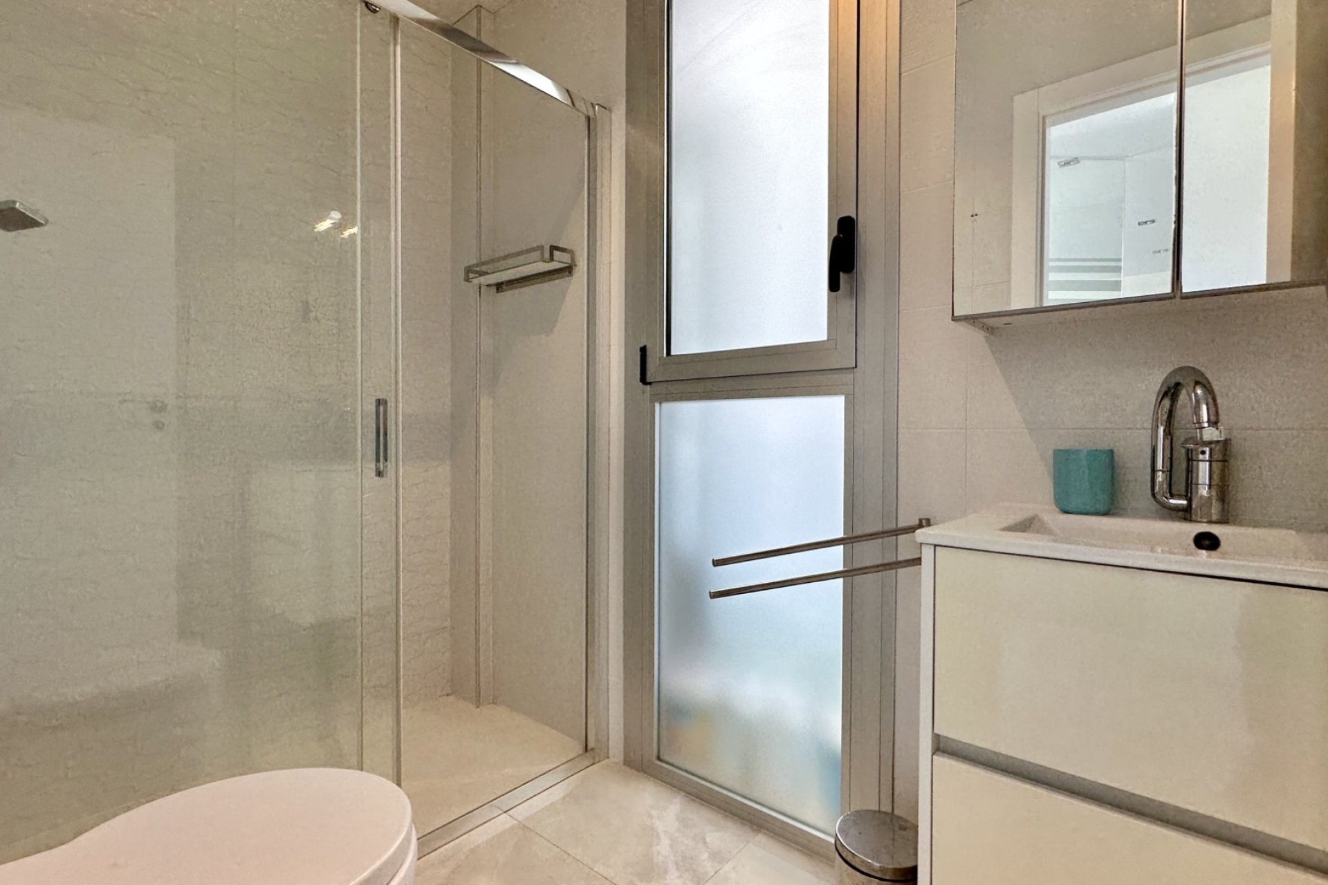 Wiederverkauf - Villa -
Orihuela Costa - Lomas De Cabo Roig