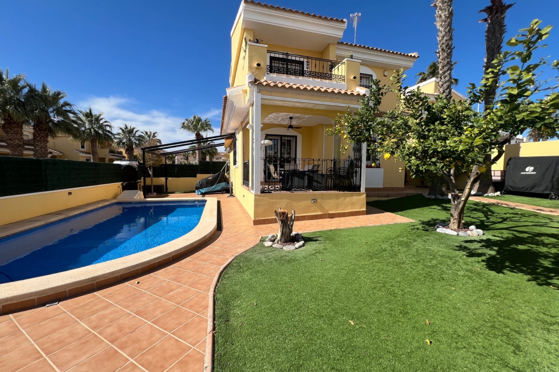 Wiederverkauf - Villa -
Orihuela Costa - Los Dolses