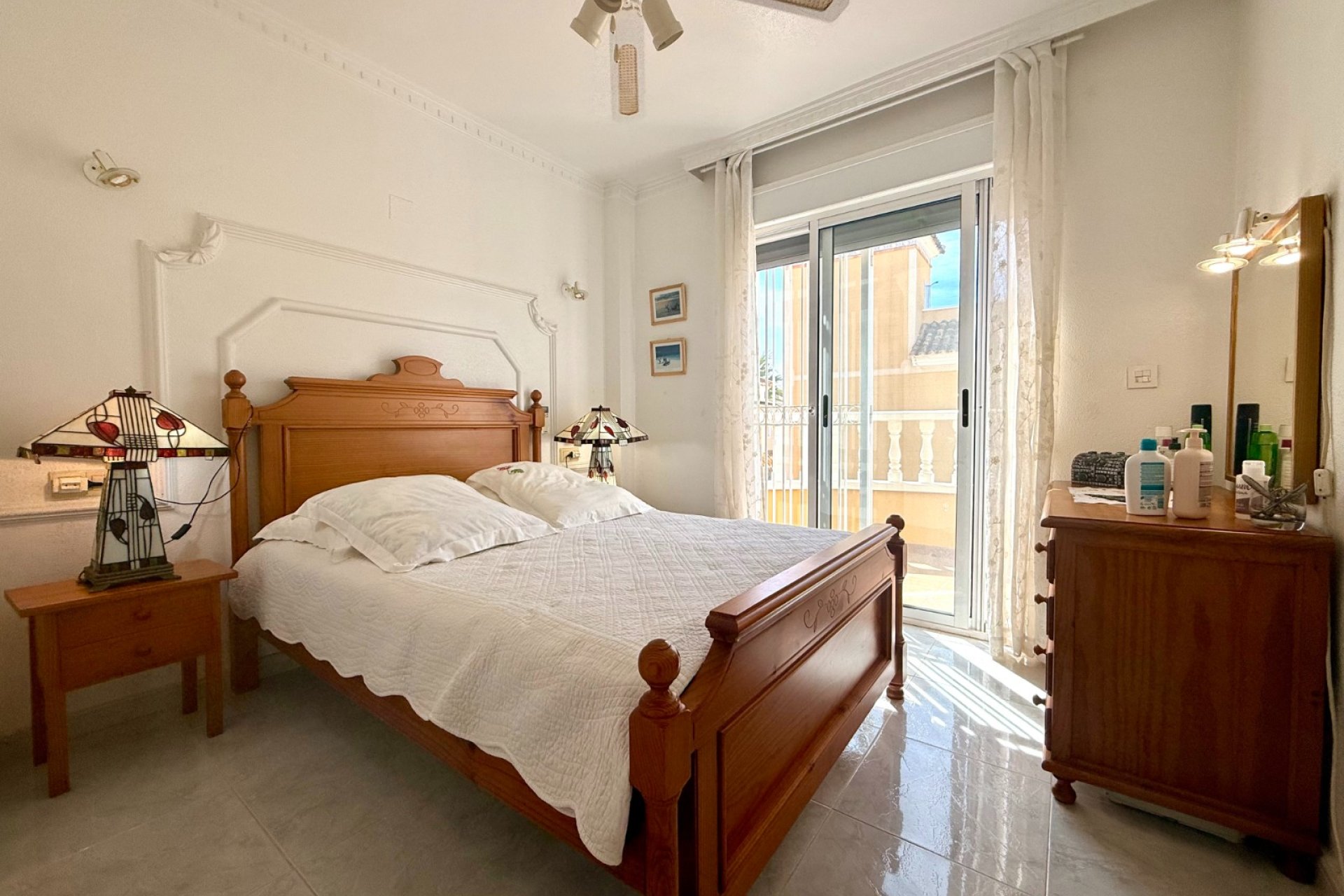 Wiederverkauf - Villa -
Orihuela Costa - Villamartín