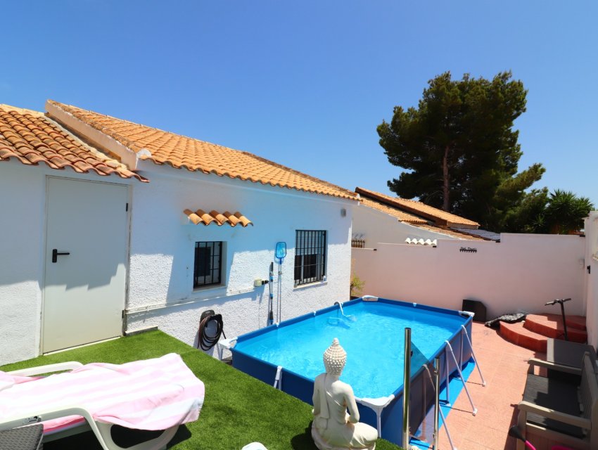 Wiederverkauf - Villa -
Orihuela Costa - Villamartín