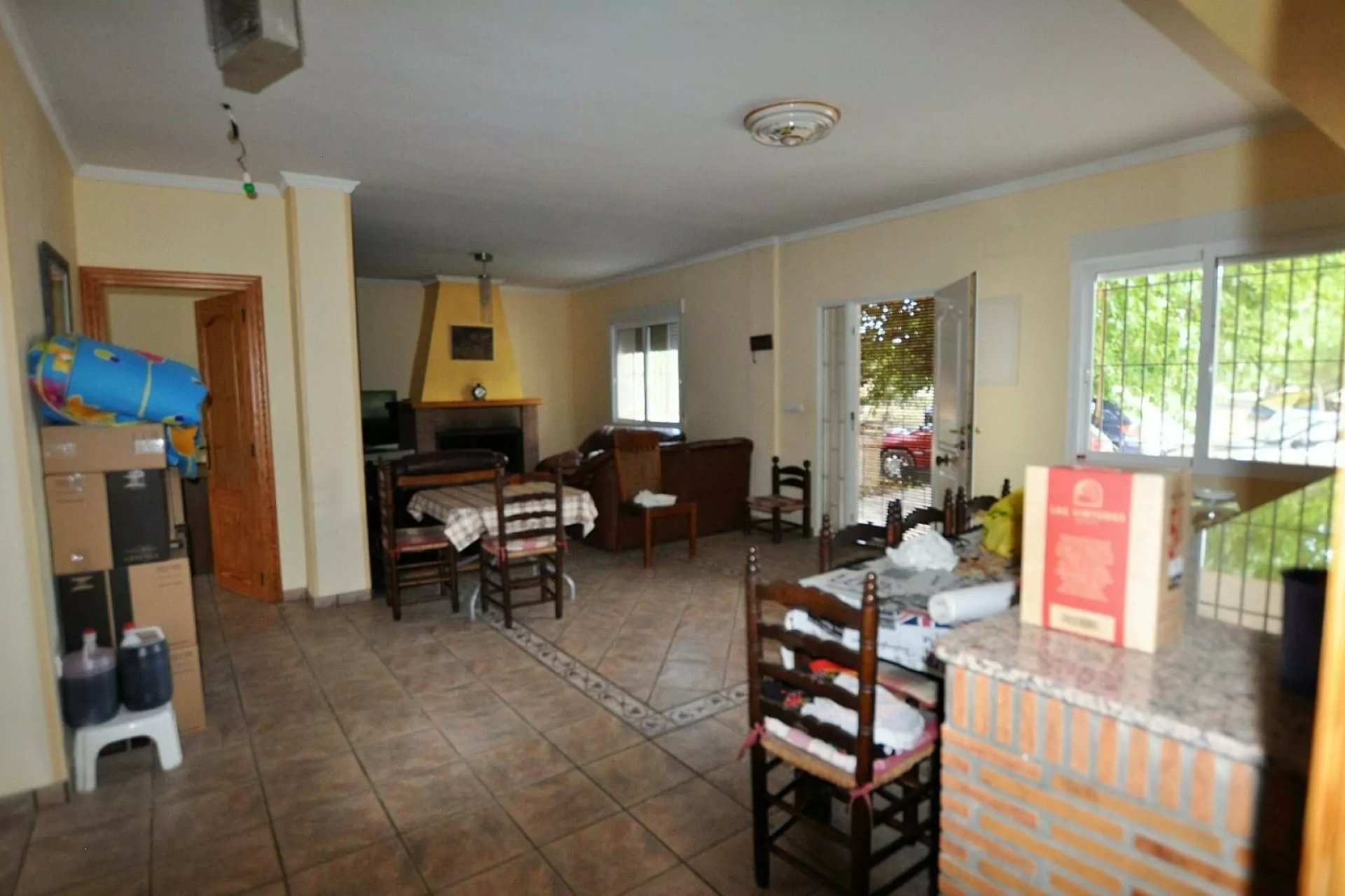 Wiederverkauf - Villa -
Salinas