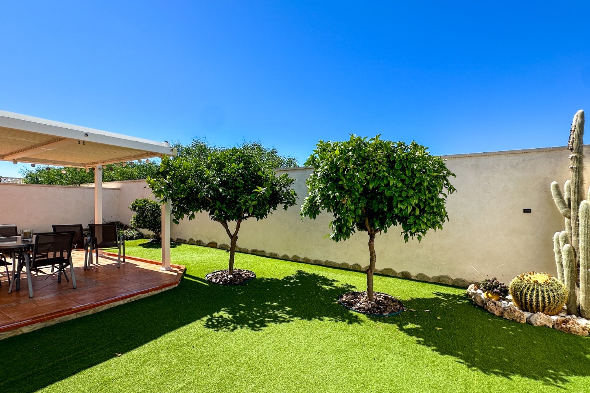 Wiederverkauf - Villa -
Torrevieja - Nueva Torrevieja